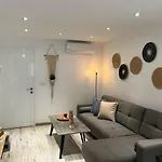 Luxury Lavender * لارنكا